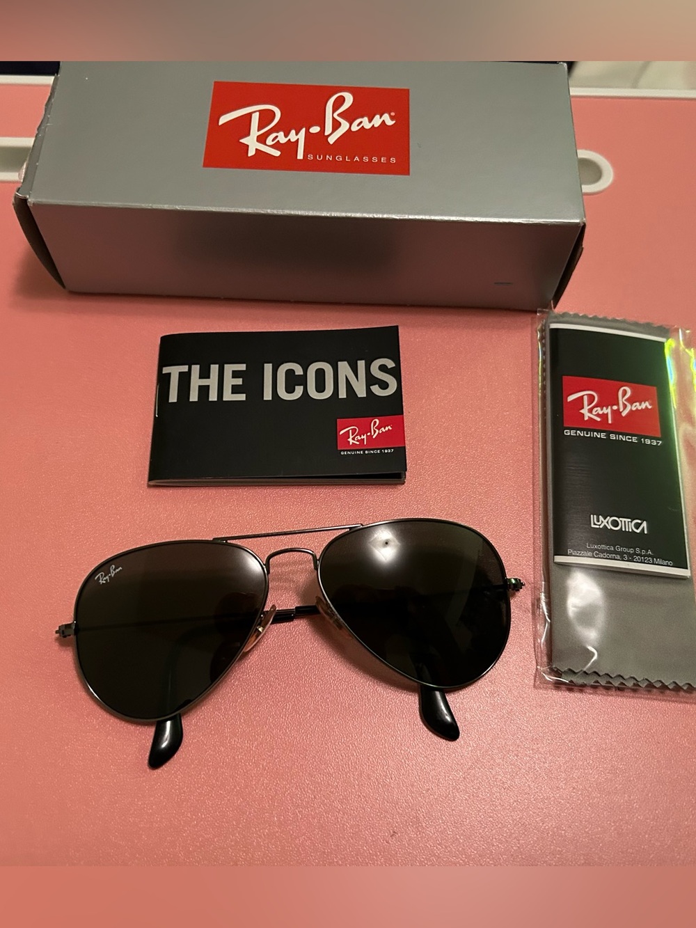 Ray-Ban Vintage Aviator Men’s Large Sunglasses Black Frame with Black Lenses